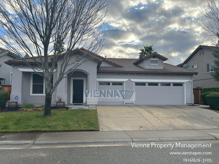 2551 Granite Park Dr in Lincoln, CA - Building Photo