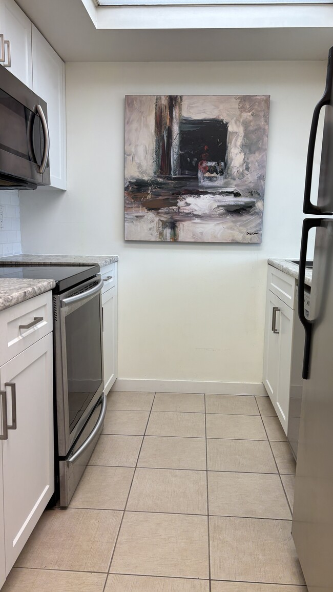 850 Burrard St in Vancouver, BC - Building Photo - Building Photo