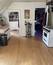 3114 N Newhall St in Milwaukee, WI - Foto de edificio - Building Photo