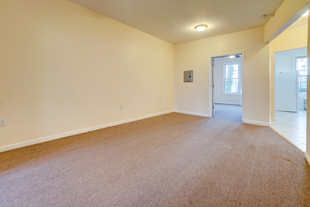 1400 9th St in North Bergen, NJ - Building Photo