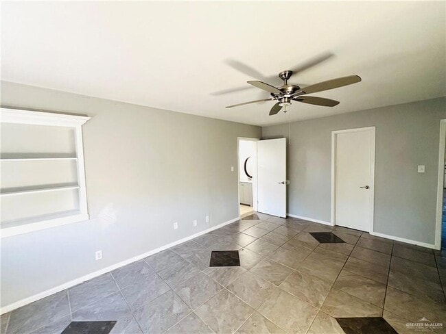 817 Marinel Ln in Mission, TX - Foto de edificio - Building Photo