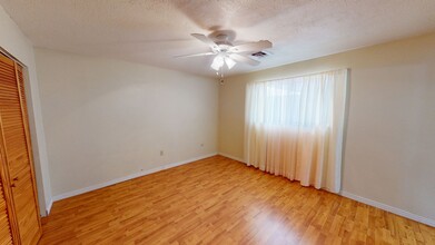 1403 Roswell St in Deming, NM - Building Photo - Building Photo