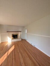 36 Debra Ln in Asheville, NC - Foto de edificio - Building Photo