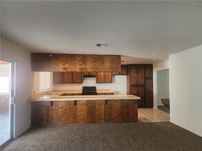 1365 Trane Rd in Bullhead City, AZ - Building Photo - Building Photo
