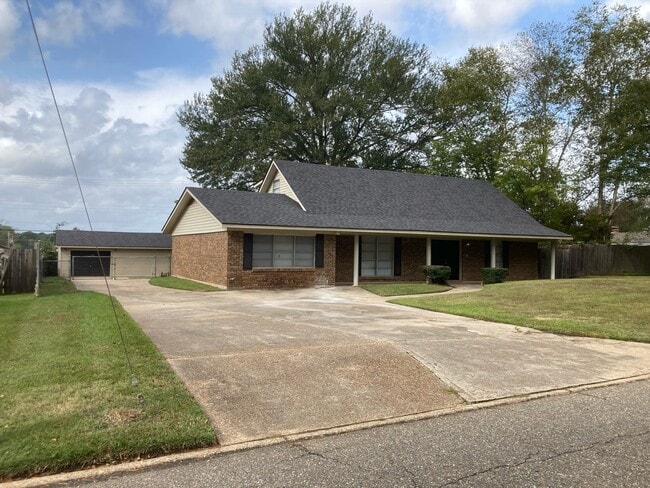 9260 Blom Blvd in Shreveport, LA - Building Photo - Building Photo