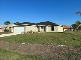 2601 NW 26th Terrace in Cape Coral, FL - Building Photo