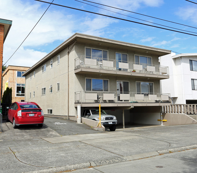 D'Kai Apartments in Seattle, WA - Building Photo - Building Photo