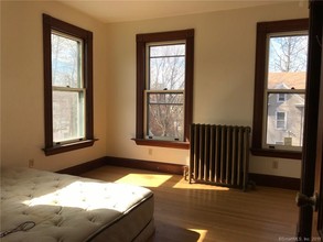 237 Liberty St-Unit -1 in Meriden, CT - Building Photo - Building Photo