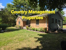 6452 W Vw Ave in Schoolcraft, MI - Building Photo