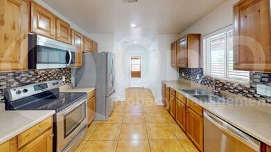6026 S John Vic Pl in Tucson, AZ - Building Photo - Building Photo
