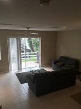 10316 Fallsgrove St in Orlando, FL - Foto de edificio - Building Photo