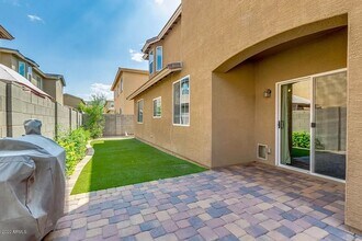 7423 S 27th Way in Phoenix, AZ - Building Photo - Building Photo