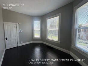 902 Powell St in St. Joseph, MO - Building Photo - Building Photo