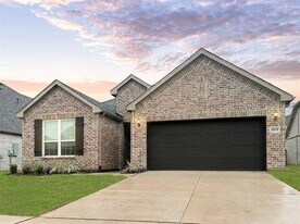 1604 Sawyer Dr in Aubrey, TX - Building Photo