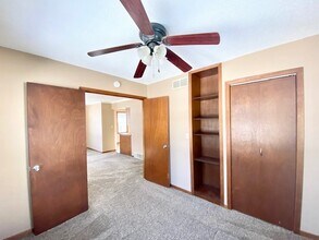 3330 52nd St in Des Moines, IA - Building Photo - Building Photo