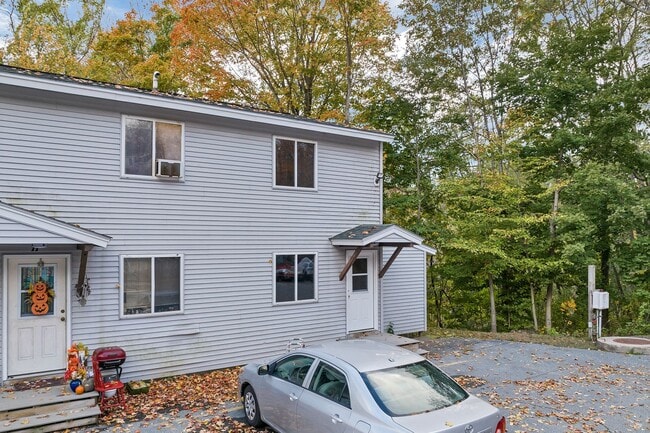 18 1/2 18 1/2 S St in Lebanon, NH - Building Photo - Building Photo