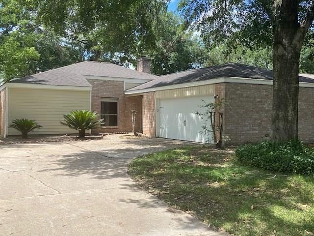 property at 15519 Creekhaven Dr