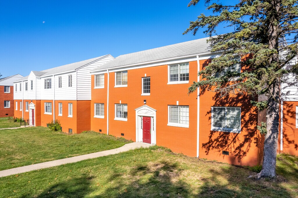 Franklin Court Apartments in Des Moines, IA