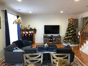 45 Swing Bridge Ln, Unit Condo in South Bound Brook, NJ - Building Photo - Building Photo
