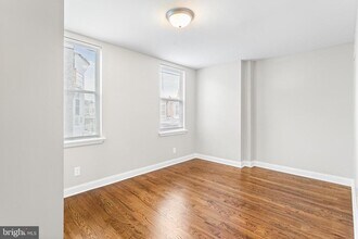 518 S 56th St in Philadelphia, PA - Building Photo - Building Photo