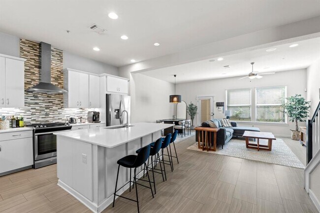 4615 Berkman Dr in Austin, TX - Building Photo - Building Photo