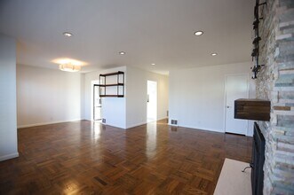 140 Avalon Dr-Unit --Upper Unit in Daly City, CA - Building Photo - Building Photo