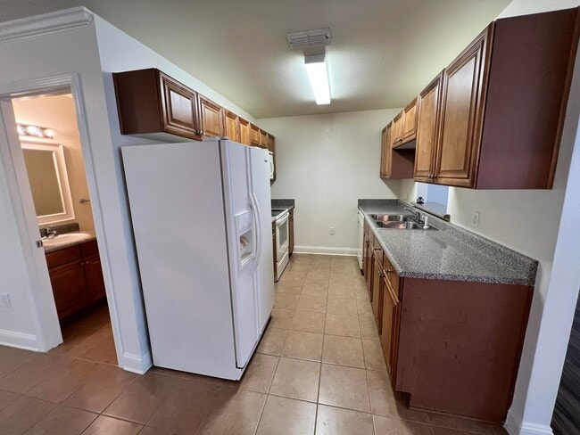 555 Wingspan Way in Crestview, FL - Building Photo - Building Photo