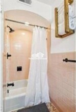 803 Huron St in Minneapolis, MN - Building Photo - Building Photo