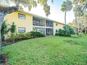 400 18th St, Unit I8 in Vero Beach, FL - Building Photo - Building Photo