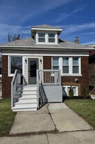 5542 W 64th St in Chicago, IL - Building Photo