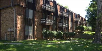 Poplar Tree Apartments in Riverview, MO - Building Photo