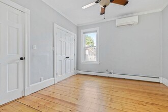 28 Goldsmith St in Boston, MA - Foto de edificio - Building Photo