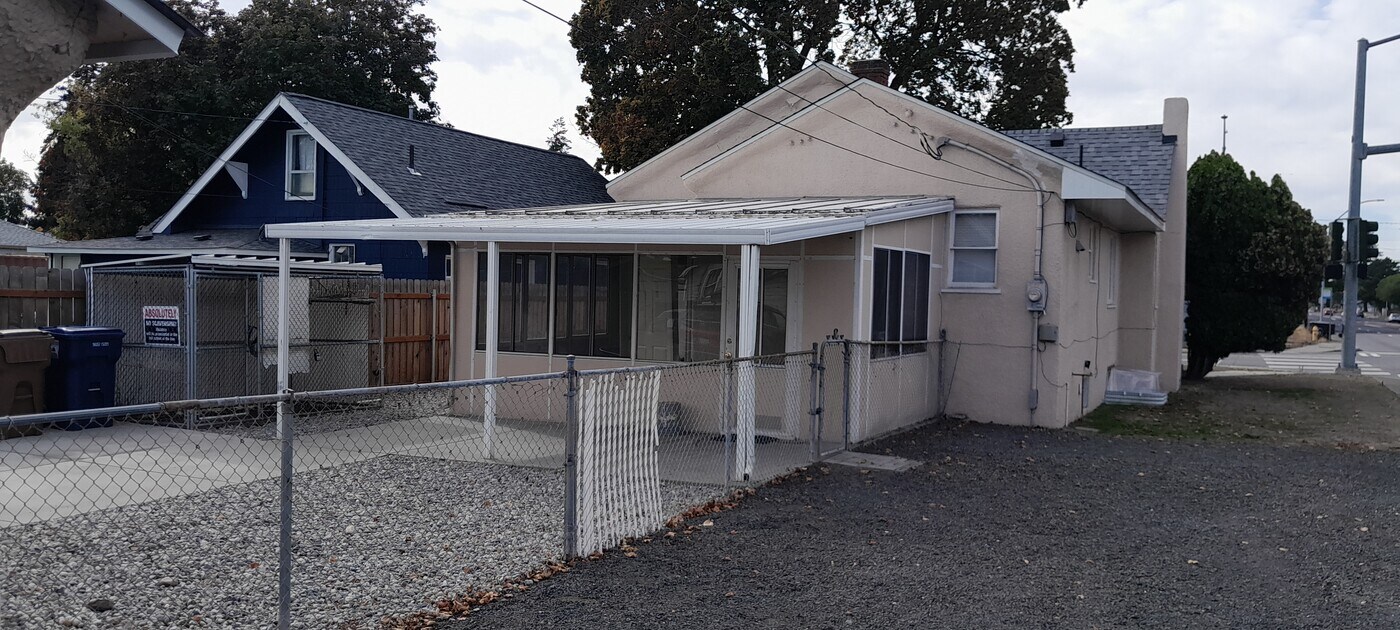 4620 N Wall St in Spokane, WA - Building Photo