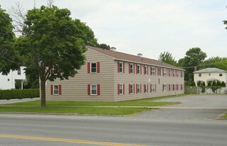 64 Broad St in Plattsburgh, NY - Building Photo