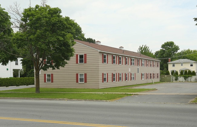 64 Broad St