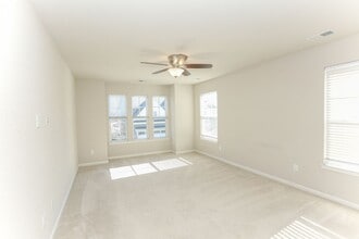 1417 Oyster Shell Ln in Virginia Beach, VA - Building Photo - Building Photo