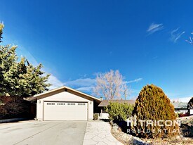 1355 Royal Dr in Reno, NV - Building Photo