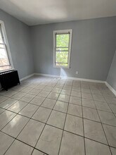 142 Dayton Pl in Newark, NJ - Building Photo - Building Photo