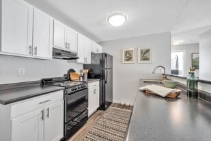 The Meadows in Chelmsford, MA - Building Photo