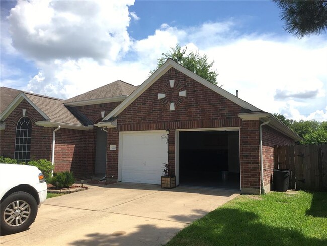 12003 Wortham Landing Dr in Houston, TX - Foto de edificio - Building Photo