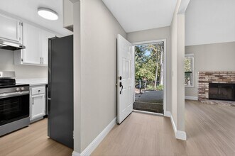 338 Scottsdale Rd in Pleasant Hill, CA - Building Photo - Building Photo