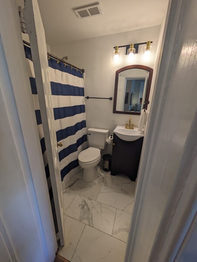 200 E Maxwell St in Lexington, KY - Building Photo - Building Photo