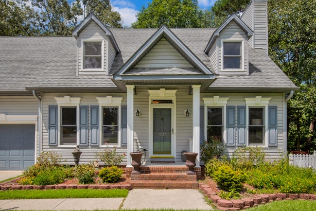3529 Sweetbay Cir in Fayetteville, NC - Foto de edificio - Building Photo