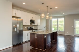 3168 Marion Square in Harrisonburg, VA - Building Photo - Building Photo