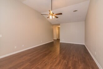 265 Neal Ave in Smyrna, TN - Building Photo - Building Photo