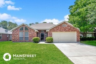 1772 Independence Rd in Blue Mound, TX - Building Photo