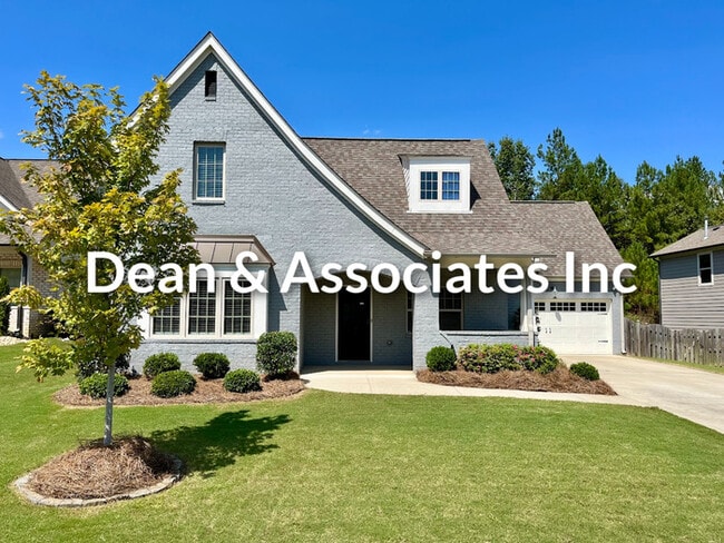 472 Lake Chelsea Way