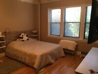 141 Englewood Ave, Unit 2 photo'