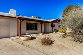 18006 N Villa Rita Dr in Phoenix, AZ - Building Photo - Building Photo