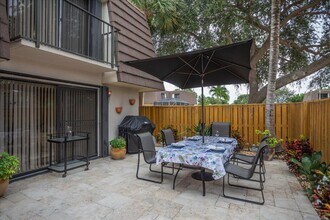 1203 12th Ct in Jupiter, FL - Building Photo - Building Photo